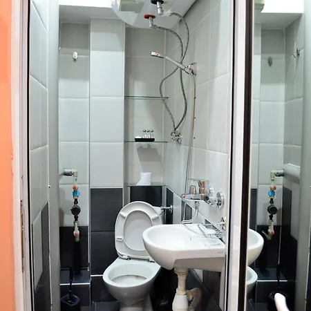 Sea Vibes 1 Bedroom - Free Public Parking, Wifi, Cable & Smart Tv, 0,9 Km To * Varna