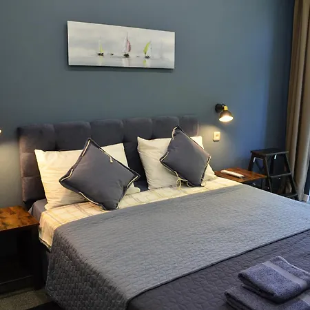 Sea Vibes 1 Bedroom - Free Public Parking, Wifi, Cable & Smart Tv, 0,9 Km To * Varna
